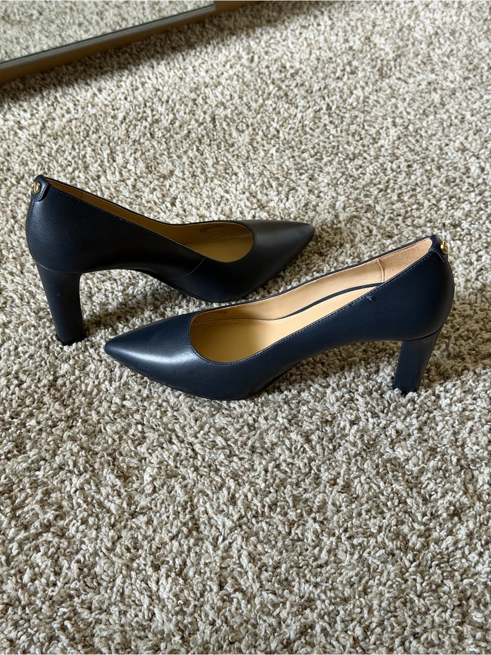 Michael Kors Milly Flex Leather Pumps - Picture 11 of 11